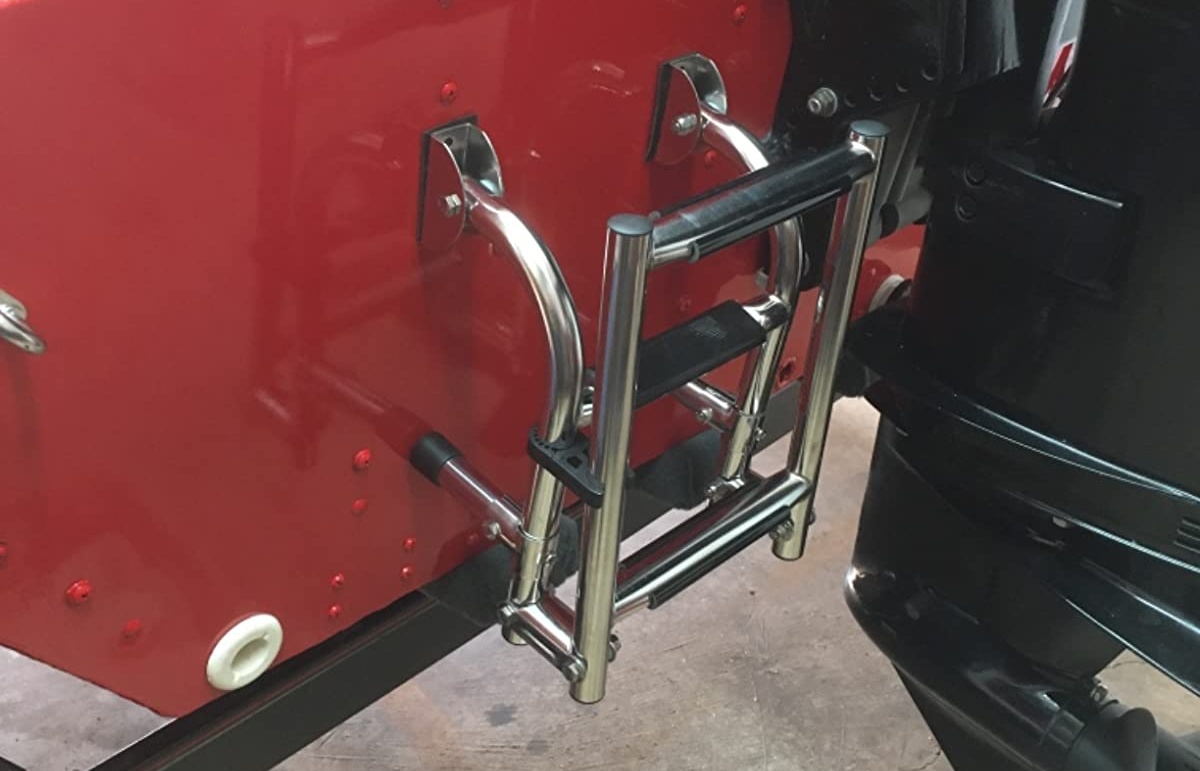 บันไดขึ้นเครื่องแบบพับได้