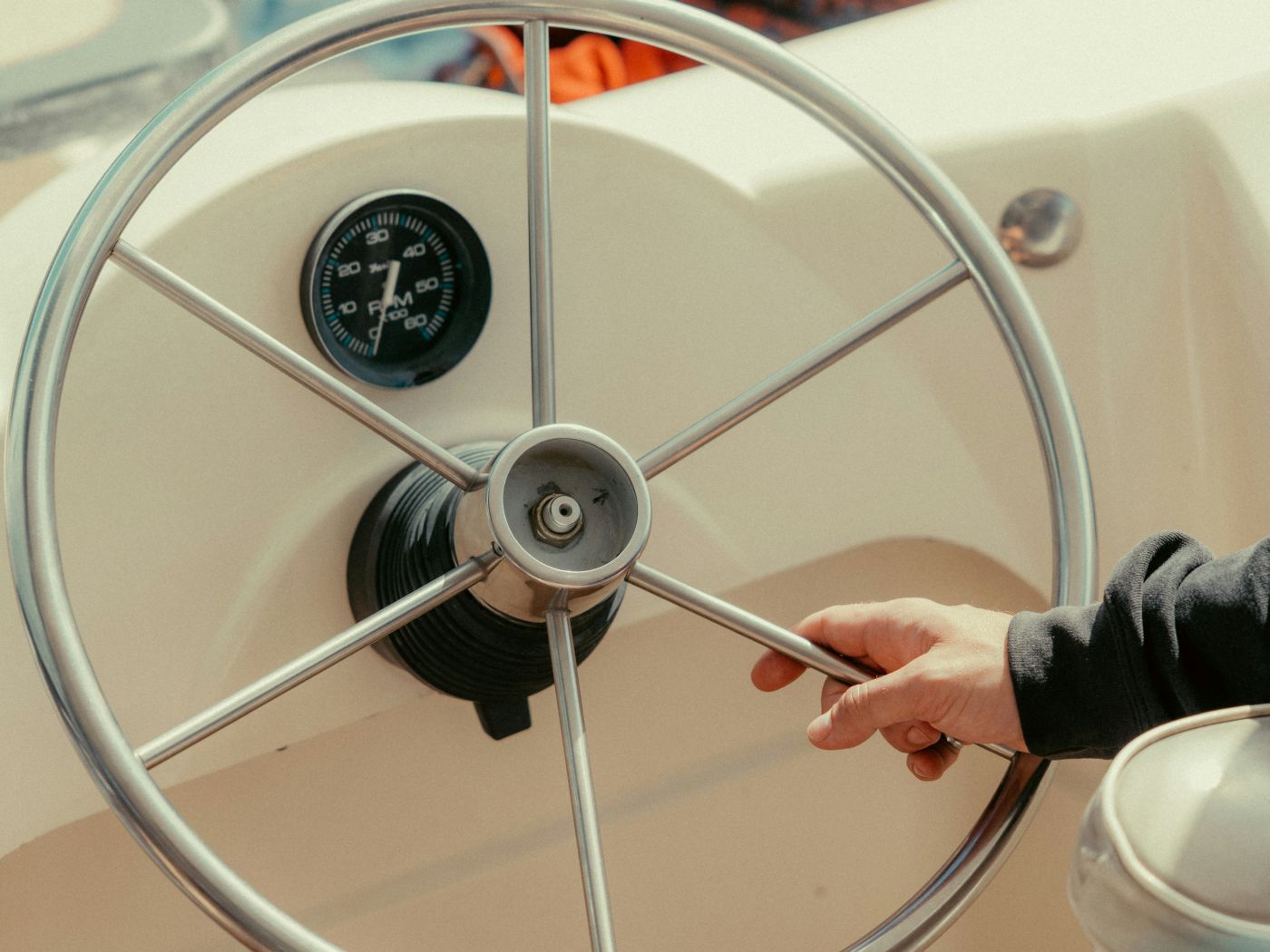 ENGINEER TALKS Ep.13: พวงมาลัยมารีน วัสดุ: 316 Stainless, PU Foam & Leather